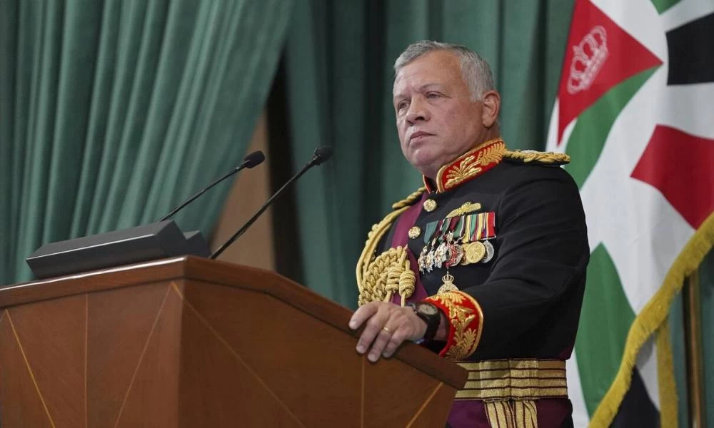 «Πίστη» στον Βασιλιά της Ιορδανίας ορκίζεται ο πρίγκιπας Χάμζα